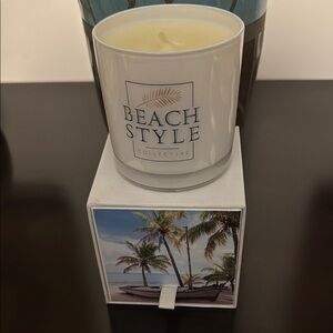 8oz beach scented candle in gorgeous gift box